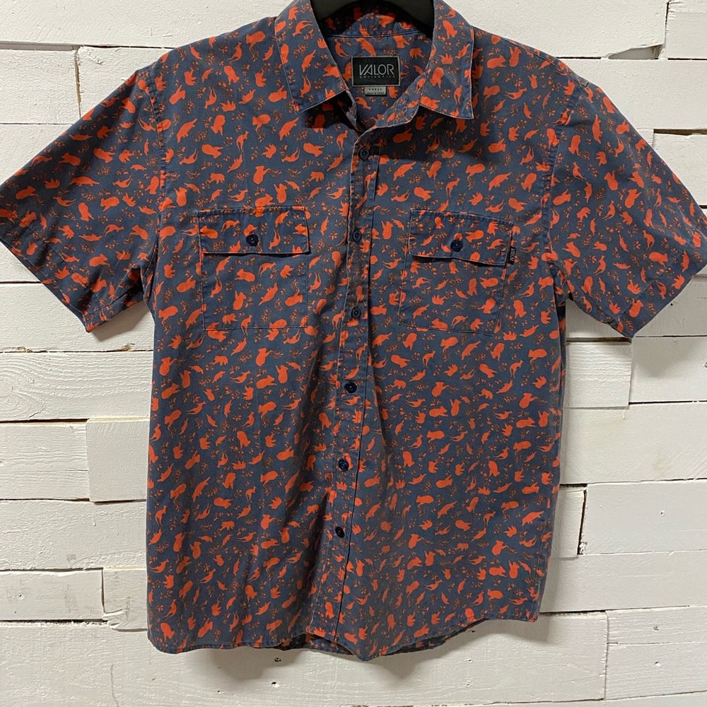 Valor Men’s button up short sleeved shirt